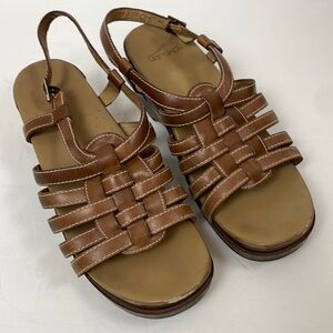 Dansko tan woven leather sandals, comfort size 10.5-11